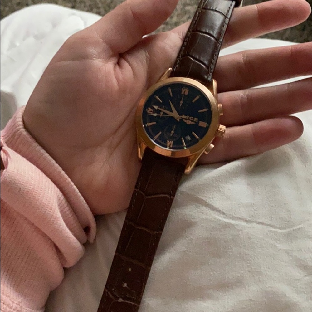 Lige watch